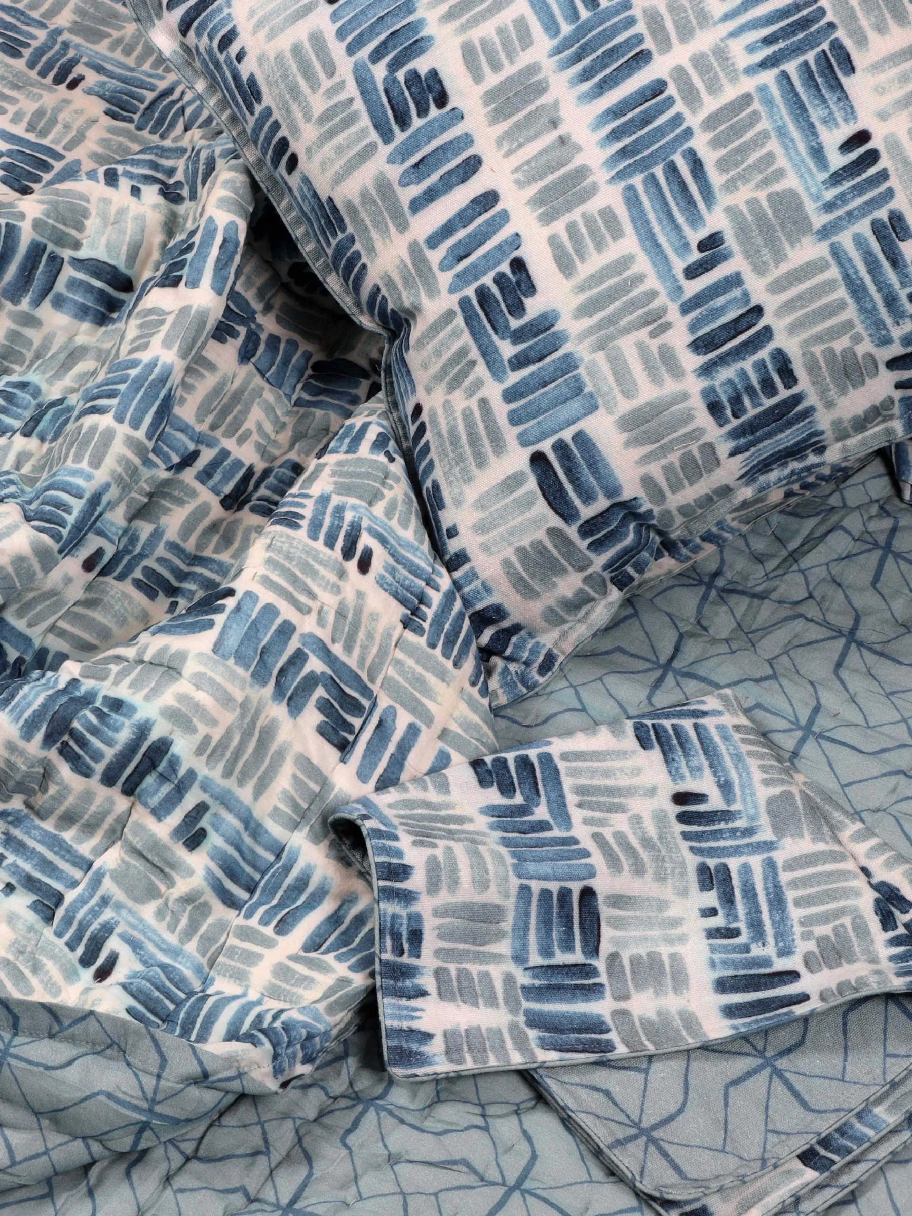 Grey And Blue Abstract Geometric Printed 3 PC Set of 1 quilt & 2 cushion